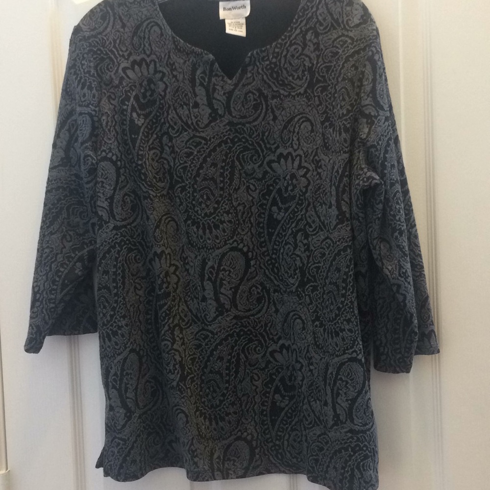 FINAL MARKDOWN Ladies’ BonWorth Top (L)